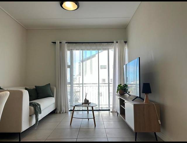 1 BEDROOM APARTMENT FOR SALE IN SANDOWN